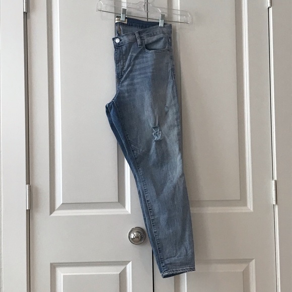 FINAL SALE - Distressed GAP True Skinny Jeans - Picture 2 of 8